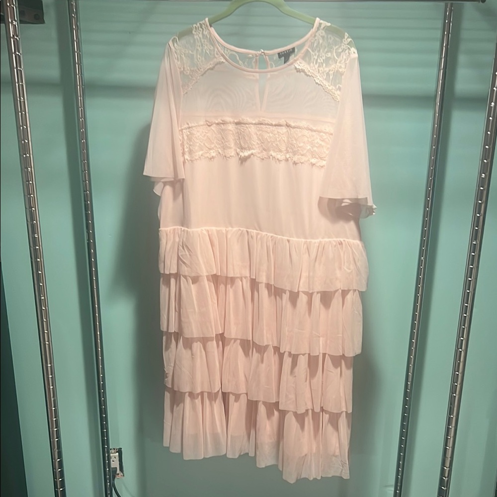 Elegant Pink Lace Tiered Dress